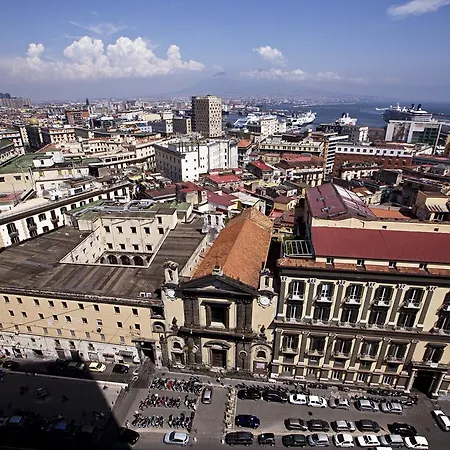 Di 80 M² Con 3 * Napoli