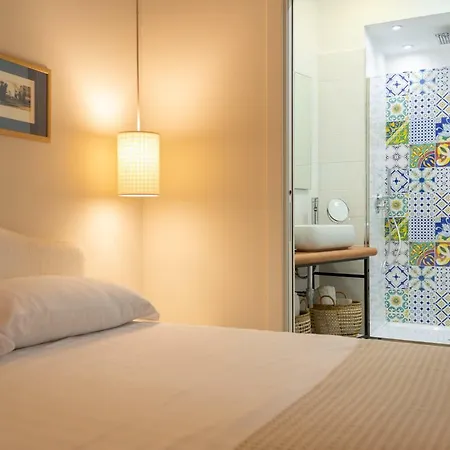 Di 80 M² Con 3 *